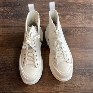 White converse-like boots
